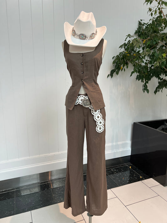 Next Destination Linen Set