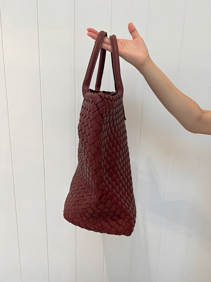 Trendy Places Woven Bag