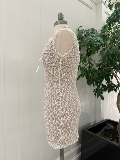 Date In Lace Dress