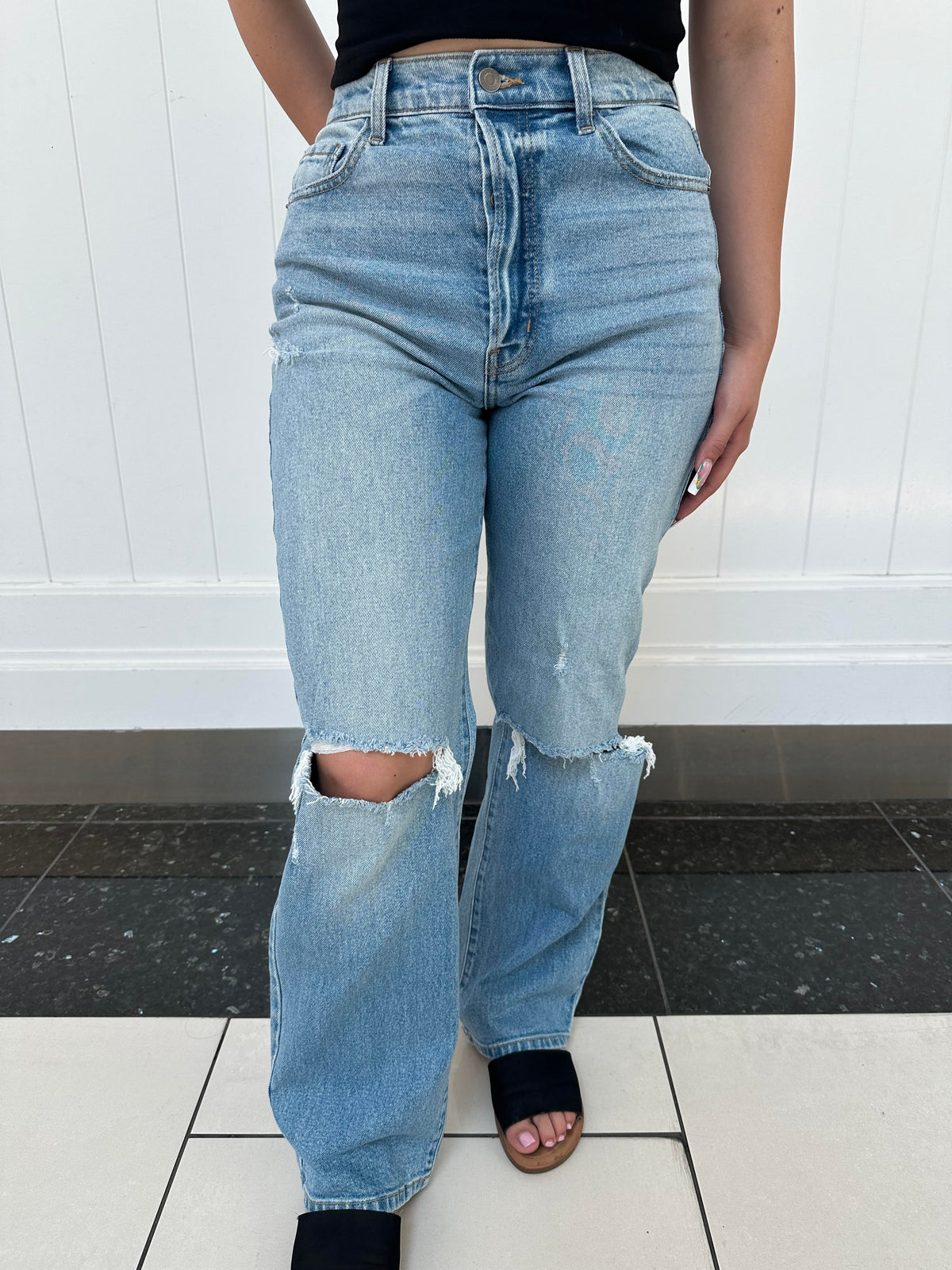 Marbella Distressed Jeans